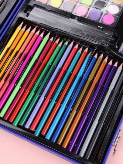 Художественный набор карандашей,красок в кейсе