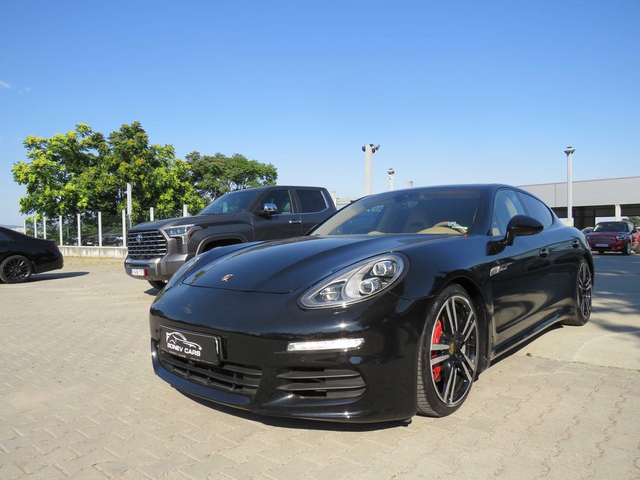 Porsche Panamera Diesel 8ZF Pano
