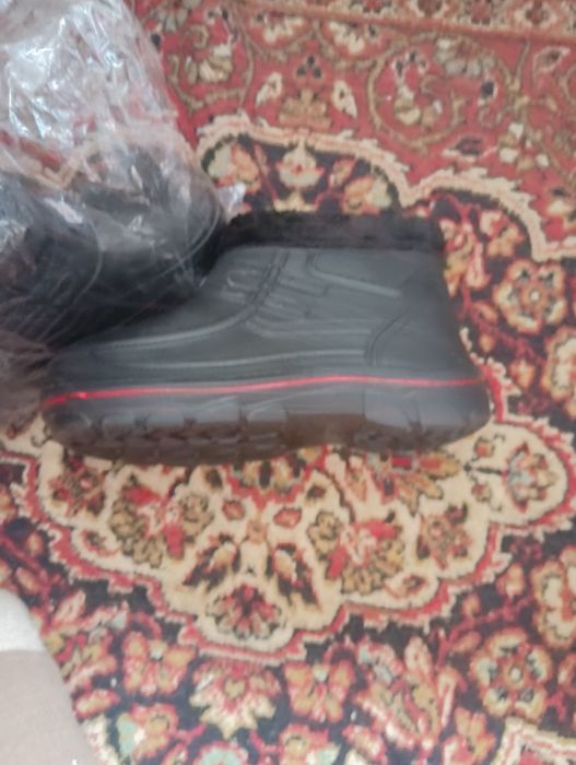 Продам калоши 40 размера