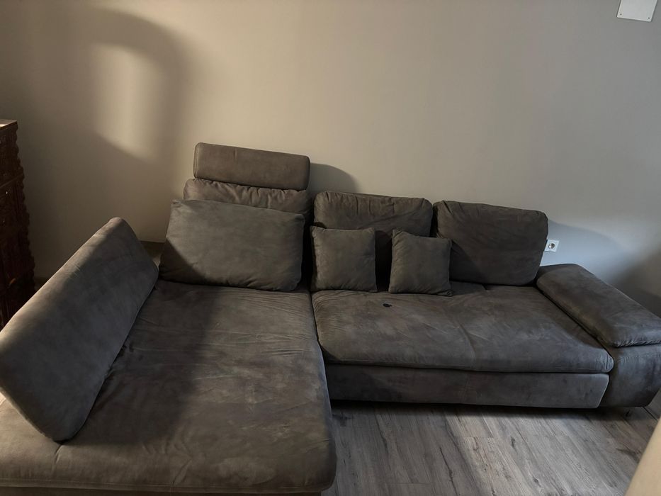 canapea tip colțar foarte încăpător