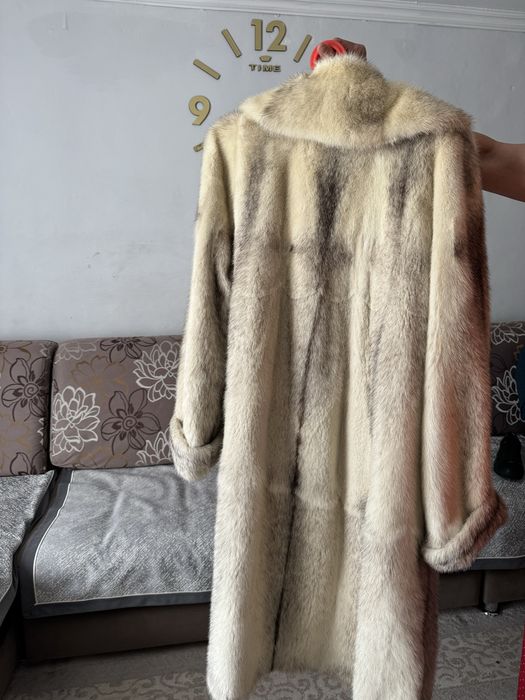 Продам шубу норковую