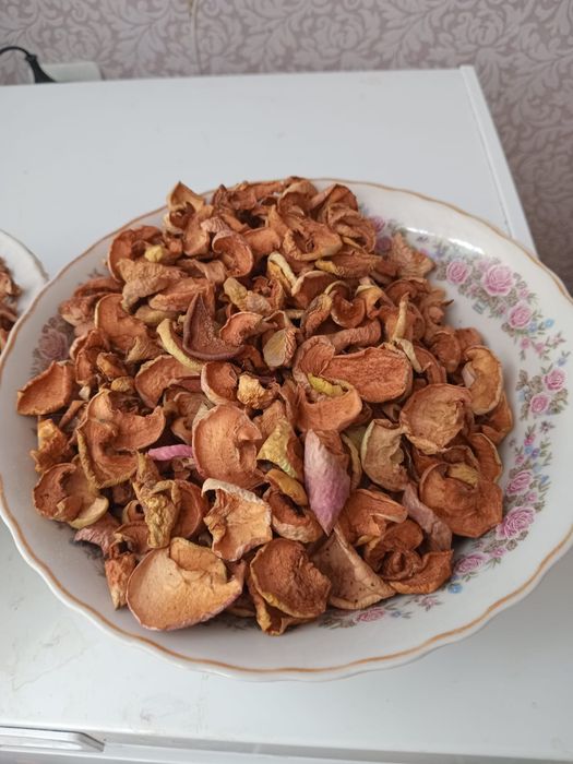 Продаю яблоки сушенные