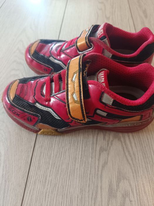 Светещи маратонки Skechers,Geox ,Guess