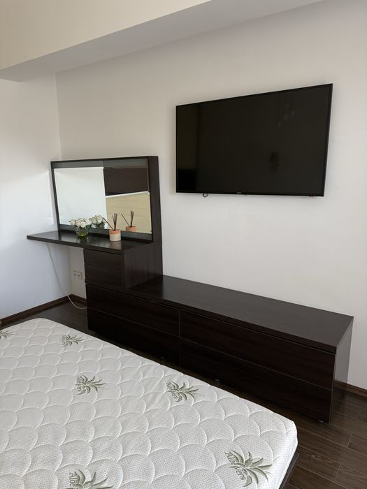 Vand mobilier dormitor