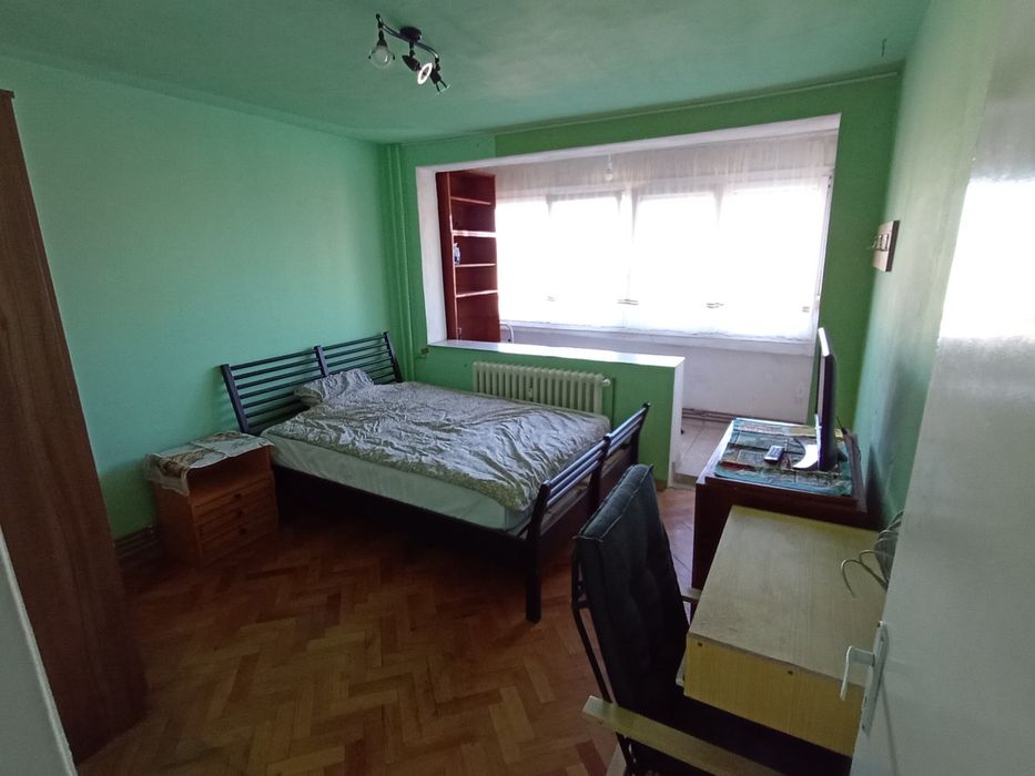 Apartament 2 camere decomandat,boxa+garaj!!!