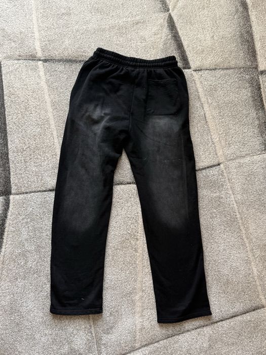 hellstar долнище чисто ново