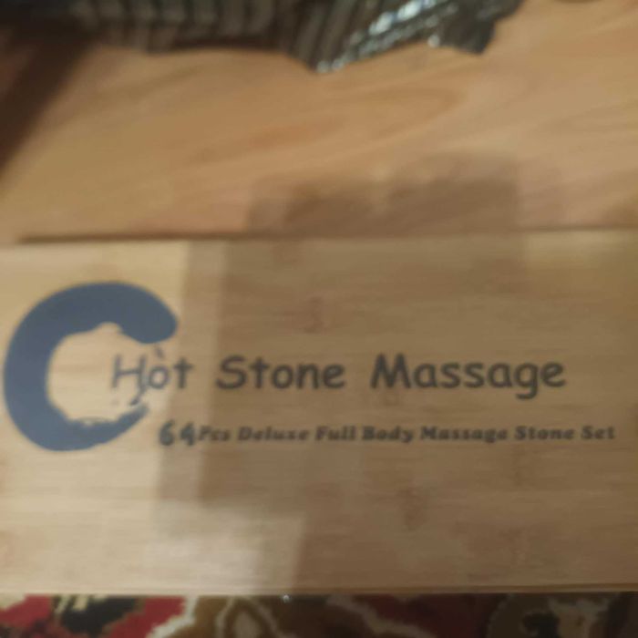 64 вулканични камъни за масаж на тяло в кутия