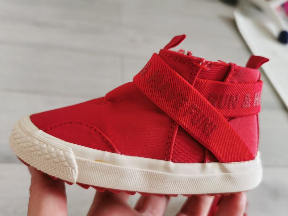 Ghete  Zara, fetițe mărimea 22