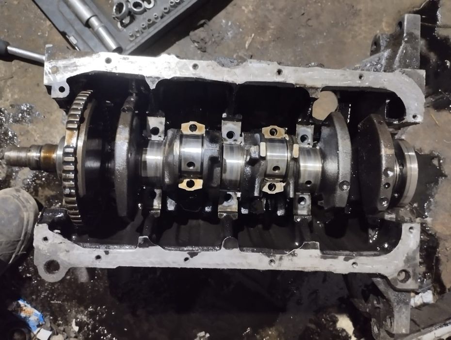 Опел 1,8 коленвал 0,25 идеал