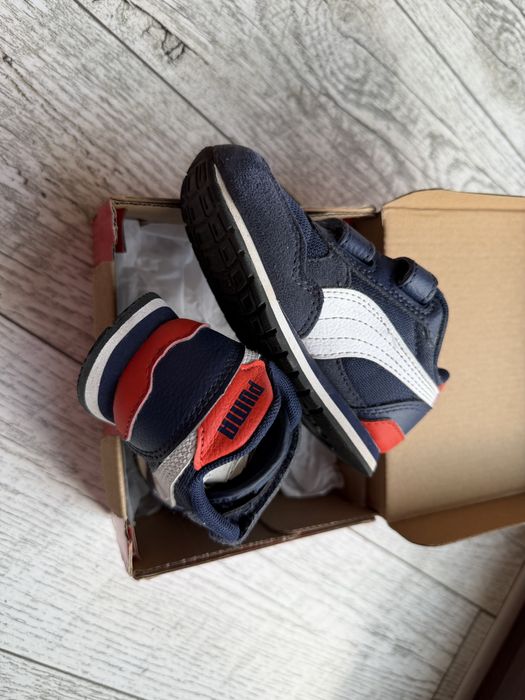 Pantofi sport Puma marimea 24