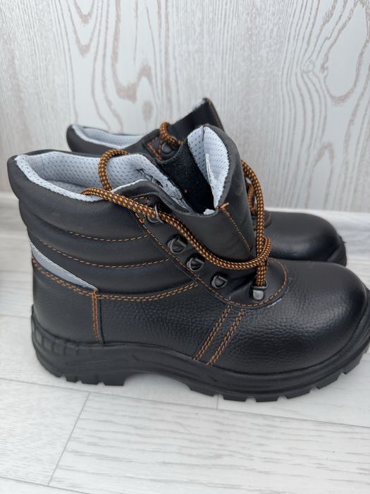 Ботинки рабочие 39размер