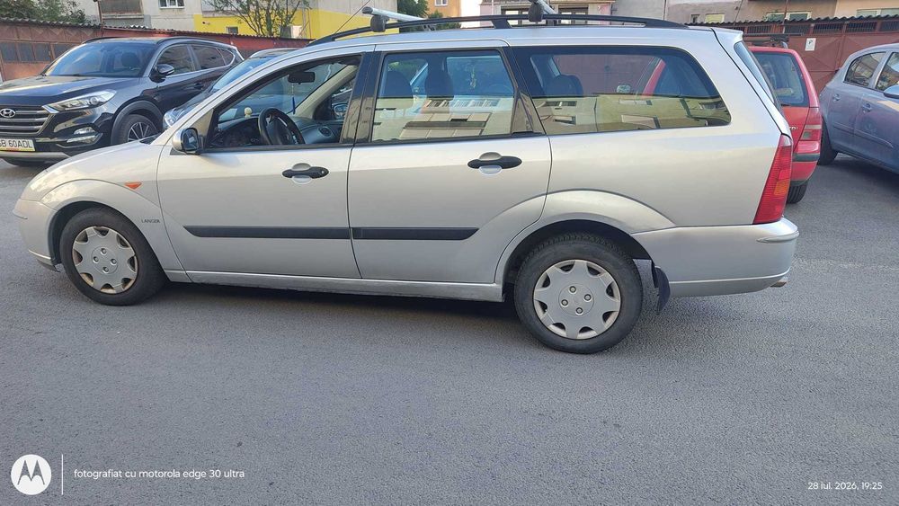 vand Ford Focus 2001