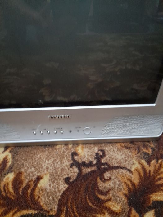 Телевизор samsung 21 инча
