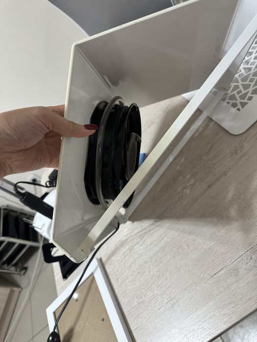 Продам пылесос для маникюра