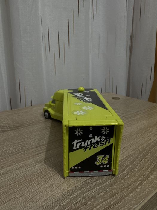 Trunk Fresh hauler