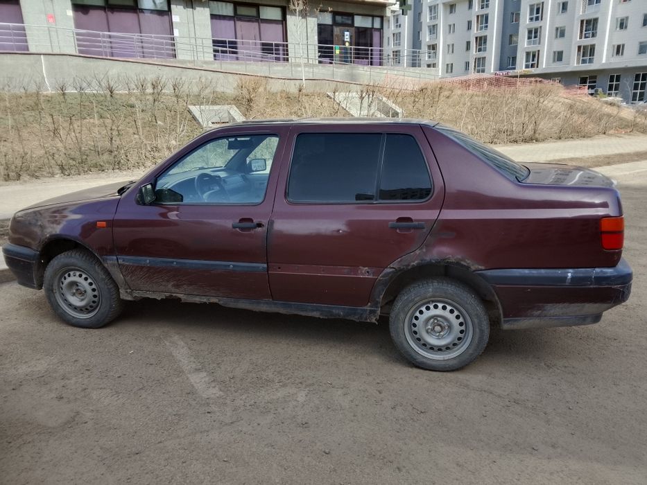 Продам машину на активном ходу !