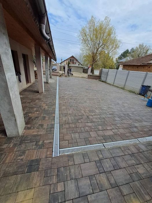 Vindem si Montam Paveje Pret direct de Fabrica