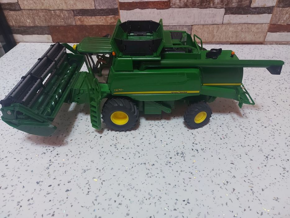 Jucării John Deere T 670 I