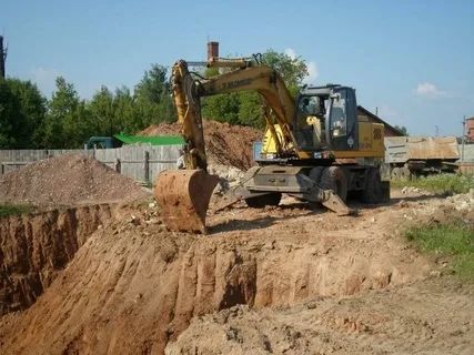 Котлован под фундамент Экскаватор 140 Копка грунта Шымкент