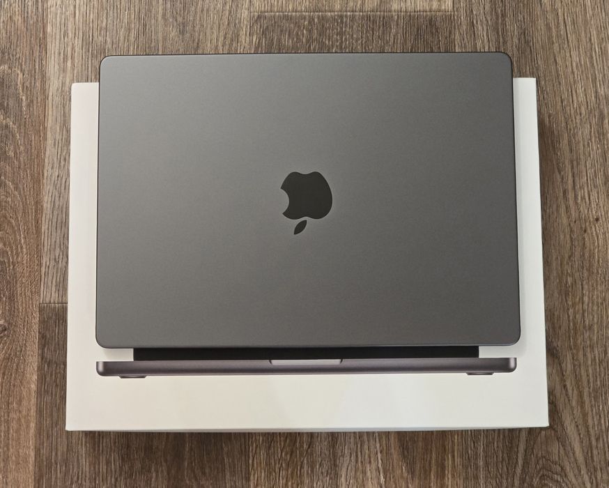 MacBook Pro 14 M3PRO 18/1TB 23 цикла