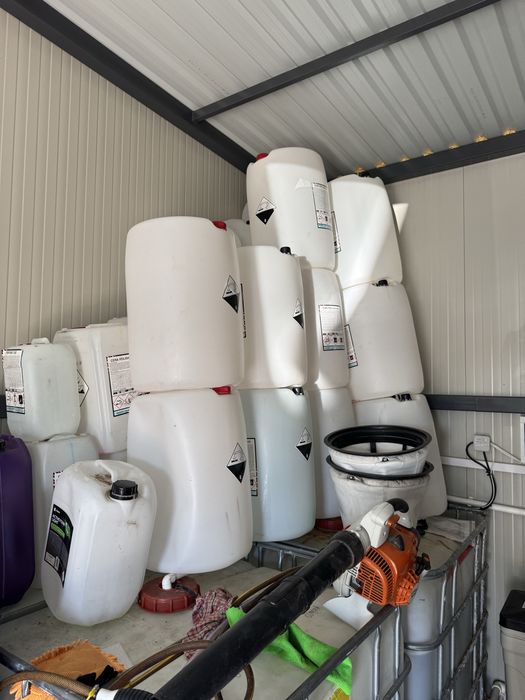 Butoaie/bidoane plastic  60 l