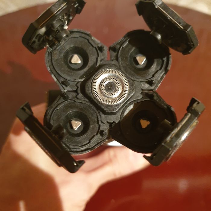 Бритва электрическая.