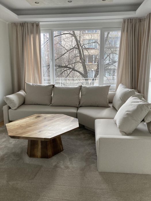 Маса за кафе масив орех модерен дизайн