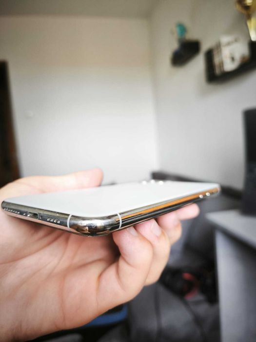 iPhone 11 Pro Max 64 GB White