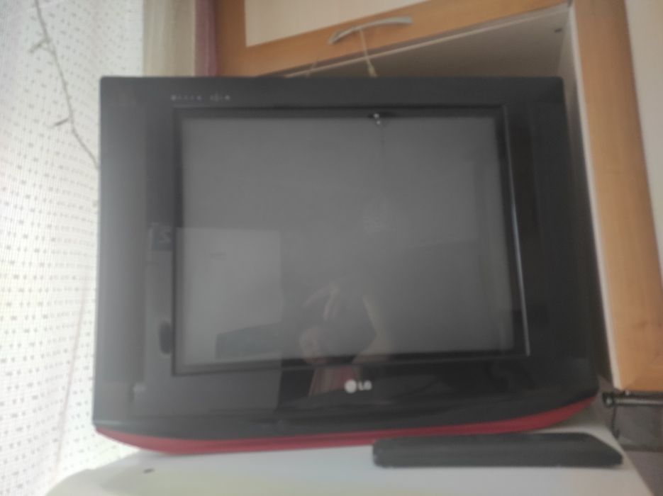 Продам телевизор