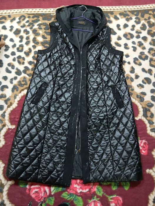 Жемпир размер 54  нархи 100 Минг