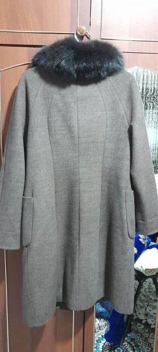 Продаётся женское пальто