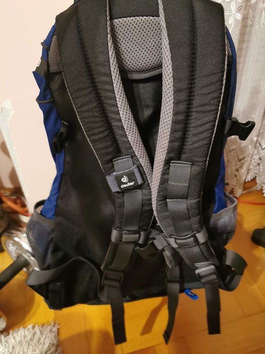 Deuter - туристическа раница