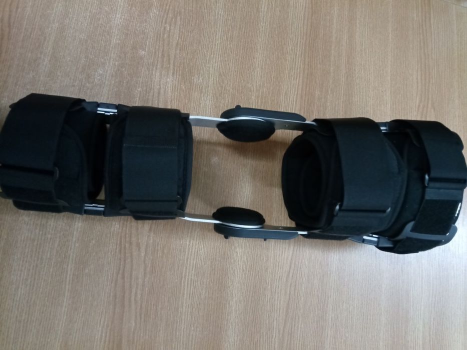 Orteză de genunchi mobilă