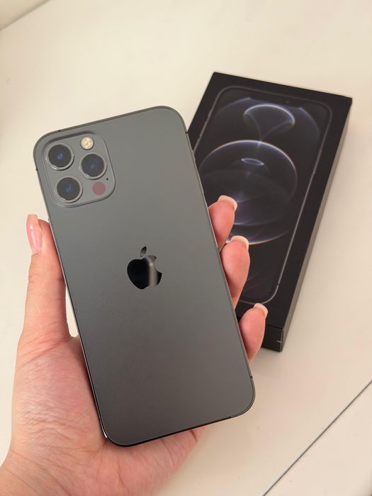 Продаю Айфон 12 про