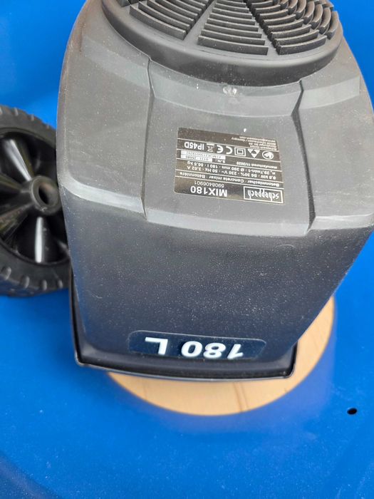 Betoniera Scheppach MIX180, capacitate 650 W, 180 L, viteză 29,5 min-1, angrenaje turnate durabile și robuste