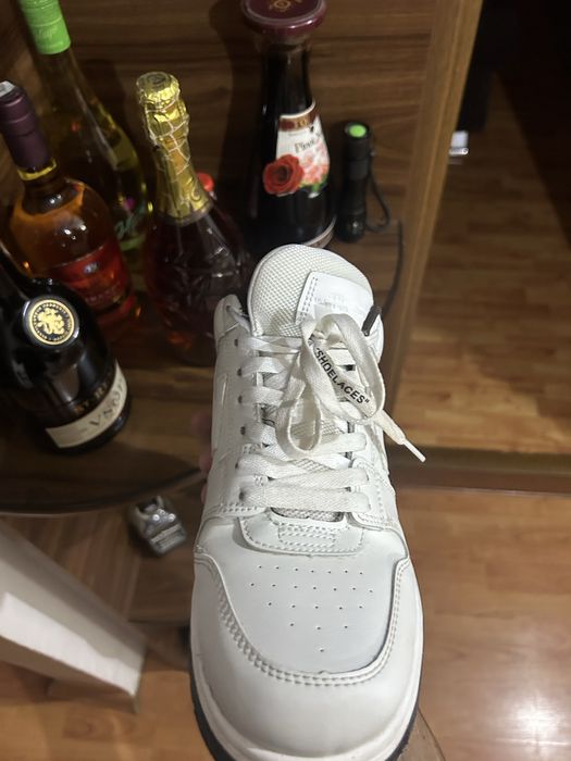 Off white out of office 42