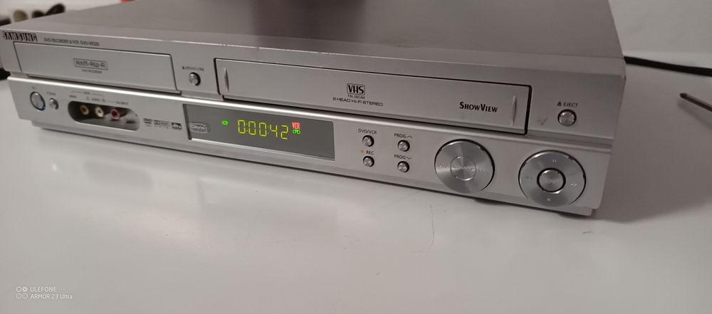 Samsung combo DVD RECORDER- VHS