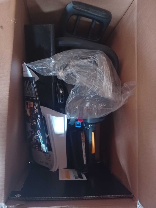 DRUJBA HUSQVARNA - McCULLOCH CS42S9L-benzina,sigilata,neutilizata