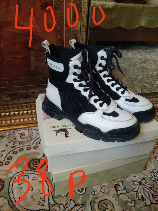 Продам кроссовки всё