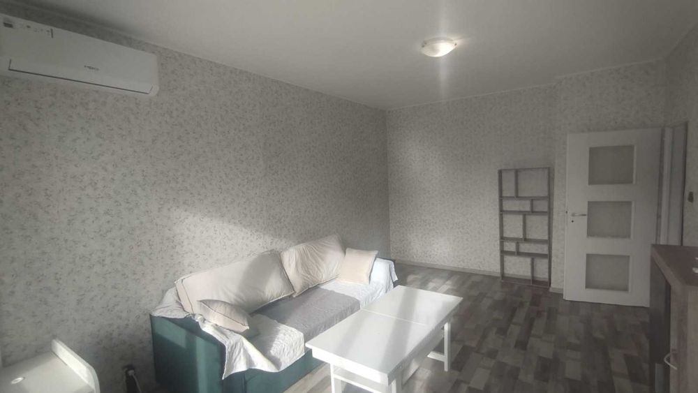 Дава се под наем Едностаен апартамент в София, Люлин 10 - 44 кв.м за 348.84 € - Снимка #1