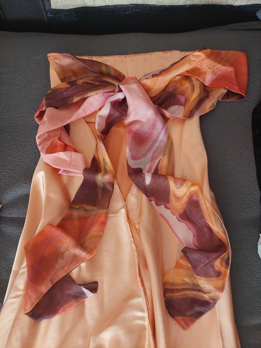 Дамска сатенена рокля