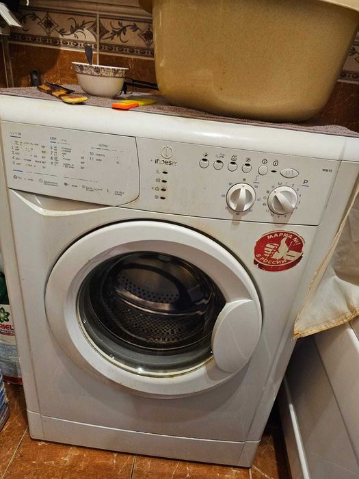Стиралка indesit, не работает, бесплатно самовывоз