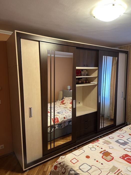 Mobila dormitor , dulap si birou