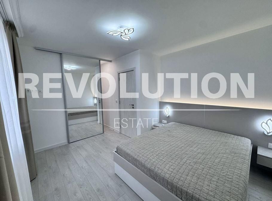 Дава се под наем Къща в Варна, Галата - 120 кв.м за 1595.79 € - Снимка #2