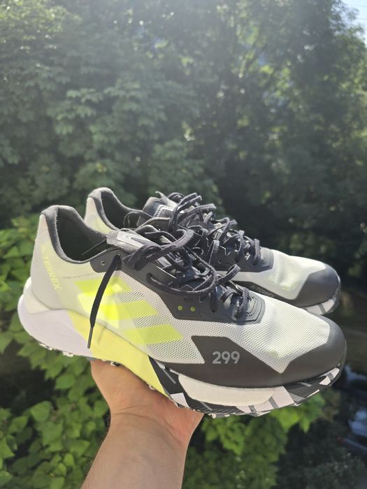 Adidas Terrex marimea 44