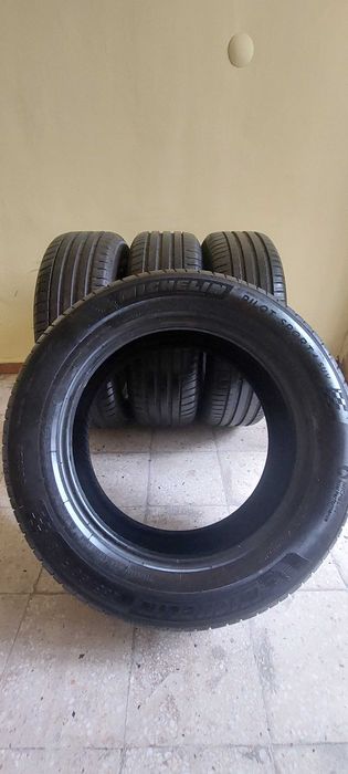 Гуми Michelin 235 60 18