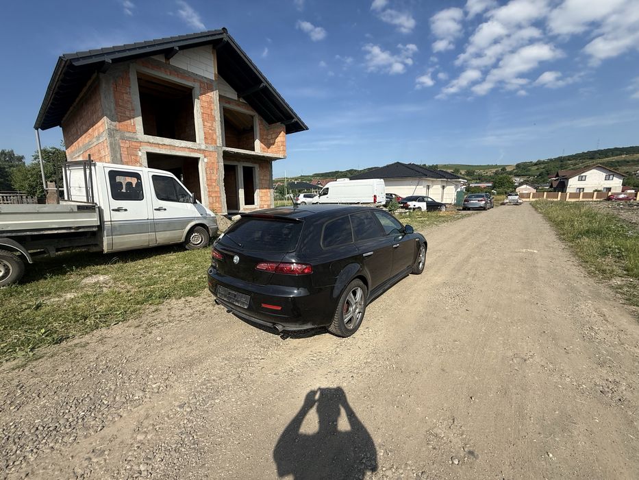 Dezmembrez Piese Alfa Romeo 159
