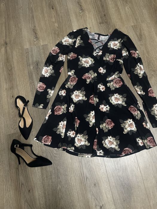 Rochie M + pantofi 37