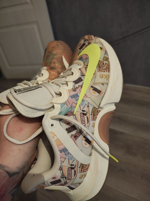 Кроссовки фирменные. Оригинал Nike