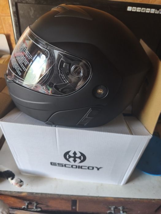 Casca moto modulara la cutie nefolosta